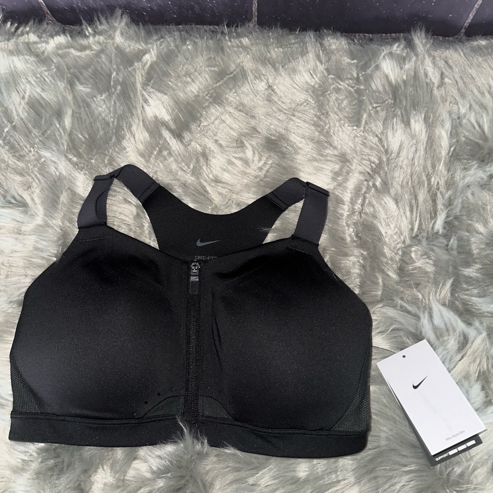 Size Medium Nike Alpha Women’s High Support Padded Zip-Front Sports Bra
